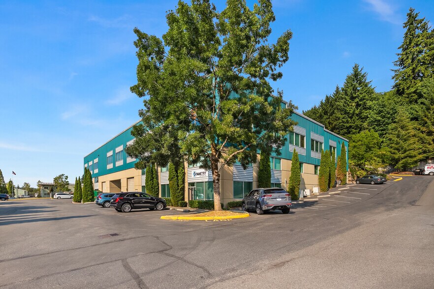 20250 144th Ave NE, Woodinville, WA à louer - Photo du bâtiment - Image 3 de 5