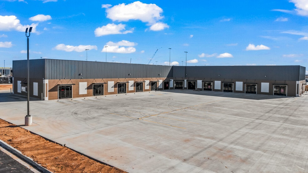 4726 Woodrow Rd, Lubbock, TX for lease - Building Photo - Image 2 of 16