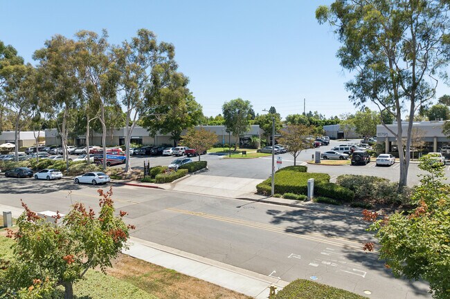 Plus de détails pour 15791 Rockfield Blvd, Irvine, CA - Local d'activités, Industriel à louer