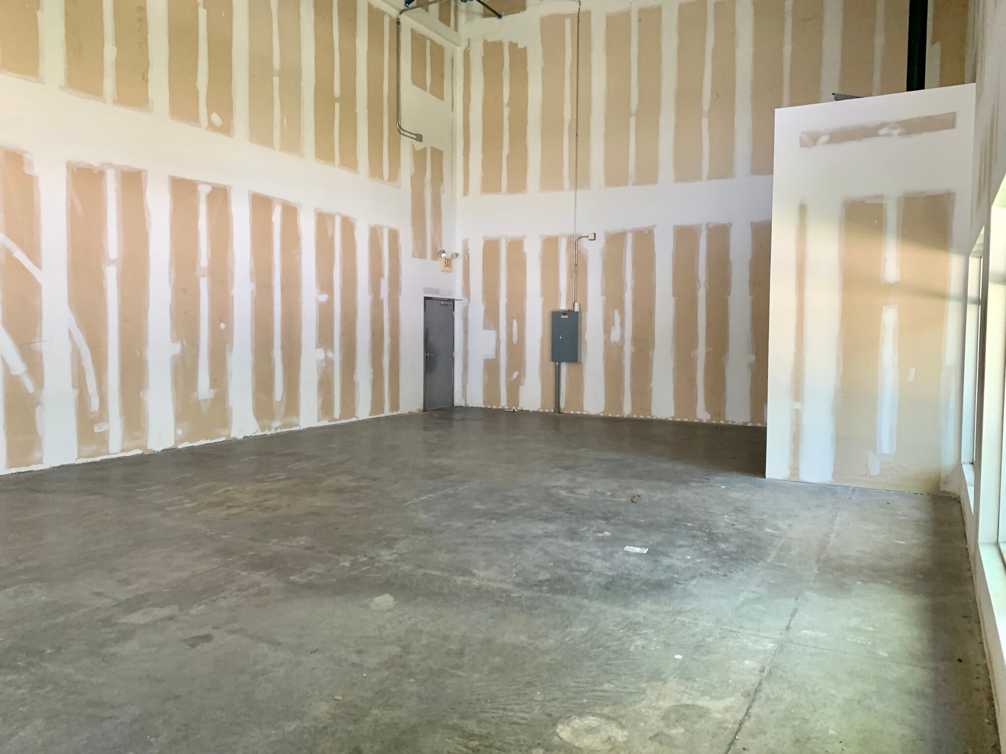 12211 Regency Village Dr, Orlando, FL for lease Interior Photo- Image 1 of 11