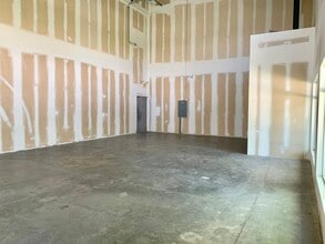 12211 Regency Village Dr, Orlando, FL for lease Interior Photo- Image 1 of 11