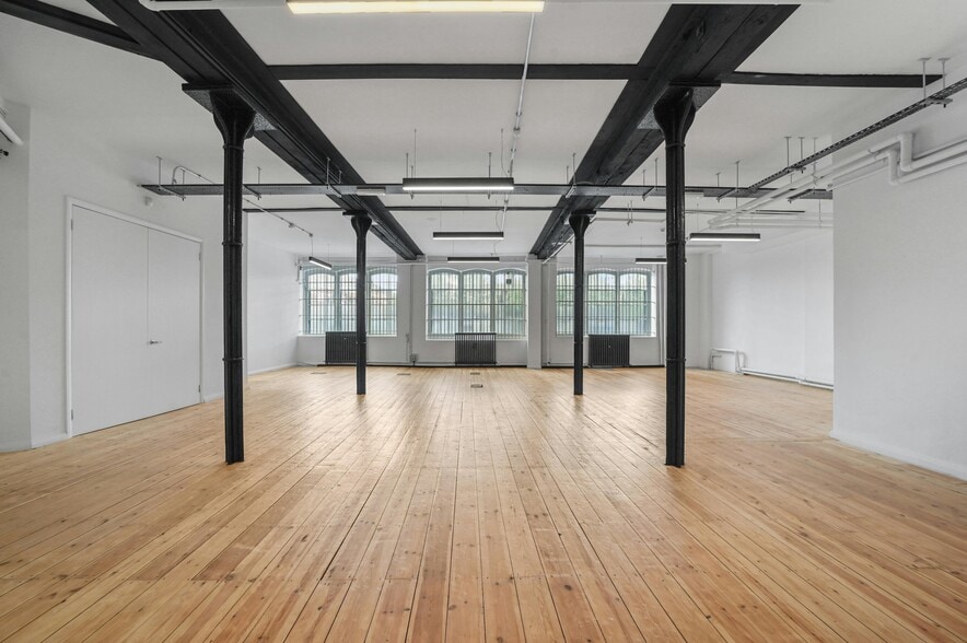 162-164 Abbey St, London for lease - Building Photo - Image 3 of 12