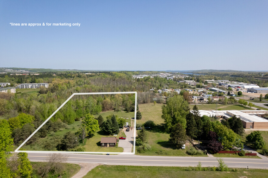 2624 Hartman Rd, Traverse City, MI for sale - Aerial - Image 1 of 4