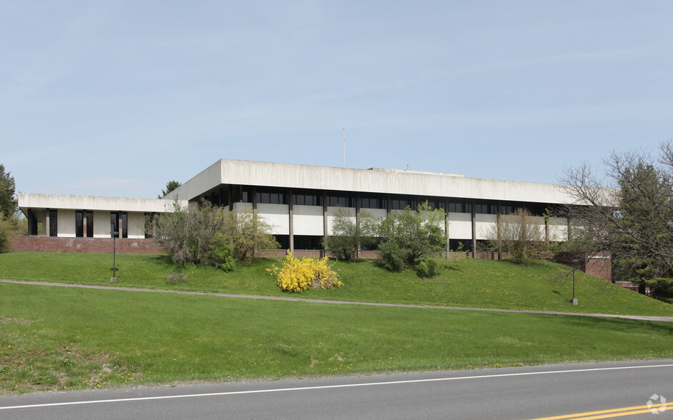 1251 New Scotland Rd, Slingerlands, NY for sale - Primary Photo - Image 1 of 1