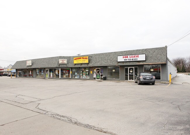 More details for 705 N Euclid Ave, Bay City, MI - Retail for Lease