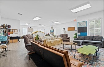 2344 Schillinger Rd S, Mobile, AL for lease Interior Photo- Image 1 of 5