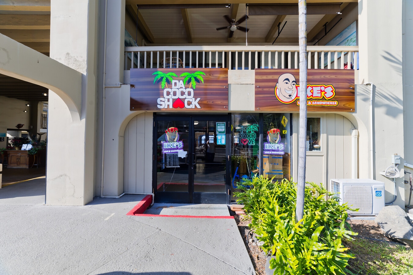 76-6246 Ali'i Dr, Kailua Kona, HI 96740 - Unité 102 -  - Photo intérieure - Image 1 of 13