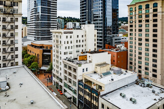 625 SW Broadway St, Portland, OR - aerial  map view