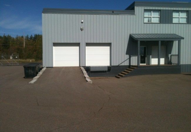 1711 E 13th St, Hibbing, MN à louer - Photo du bâtiment - Image 3 de 24