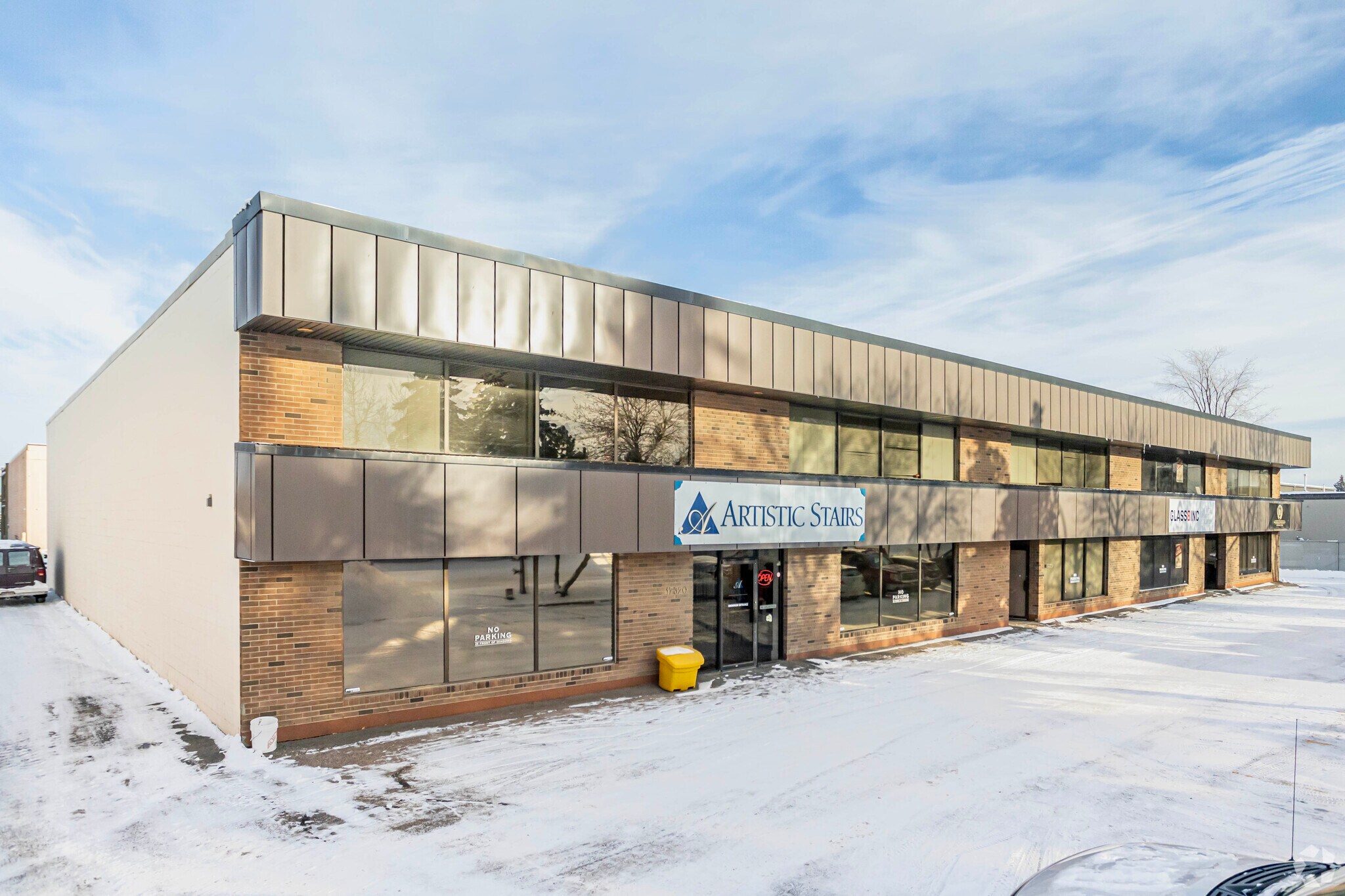 17306-17310 108 Av NW, Edmonton, AB à louer Photo du bâtiment- Image 1 de 4