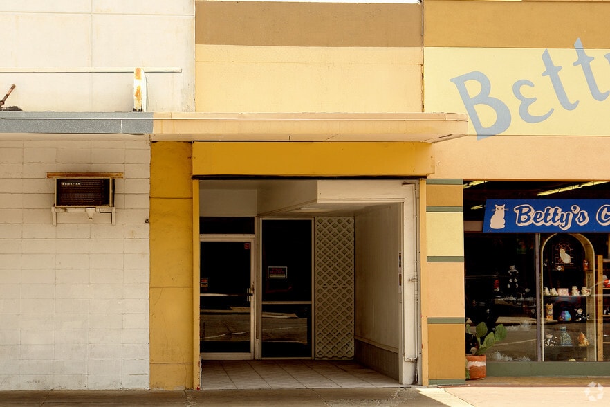 322 N Chaparral St, Corpus Christi, TX for sale - Building Photo - Image 2 of 2