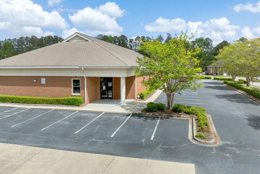 100 Jimmy Love Ln, Columbia, SC à vendre - Photo du bâtiment - Image 1 de 10