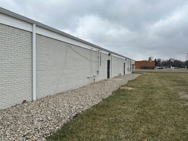 2356 Harding Hwy, Lima, OH à louer - Photo du bâtiment - Image 3 de 7