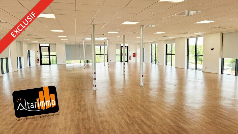 Office in Chartres for sale Interior Photo- Image 1 of 8