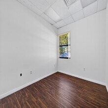 11350 66th St, Largo, FL for lease Interior Photo- Image 2 of 11
