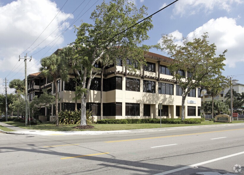 1401 E Broward Blvd, Fort Lauderdale, FL à louer - Photo du bâtiment - Image 2 de 6