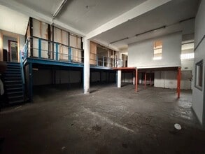 185 Park Ave, London for lease Interior Photo- Image 1 of 5