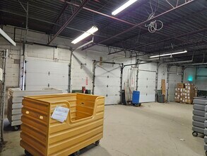 102 Fraser St, Kingston, ON à louer Photo intérieure- Image 2 de 4