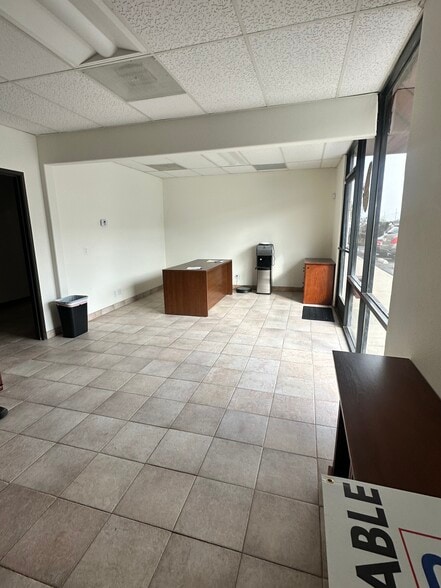 7101 Jurupa Ave, Riverside, CA for lease - Building Photo - Image 2 of 6