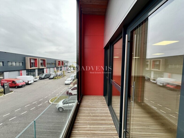 27 Avenue Du Gros Chene, Éragny for lease - Building Photo - Image 3 of 10