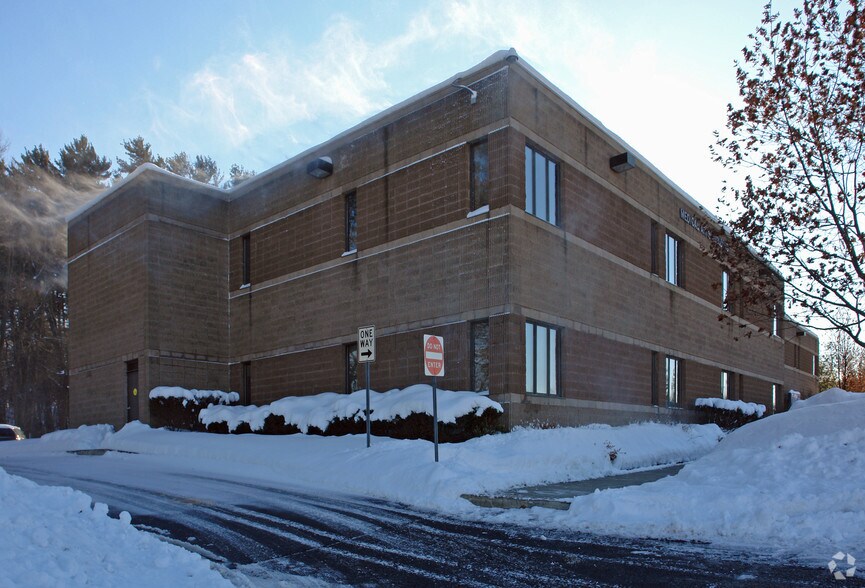 700 Mcclellan St, Schenectady, NY for lease - Building Photo - Image 2 of 23