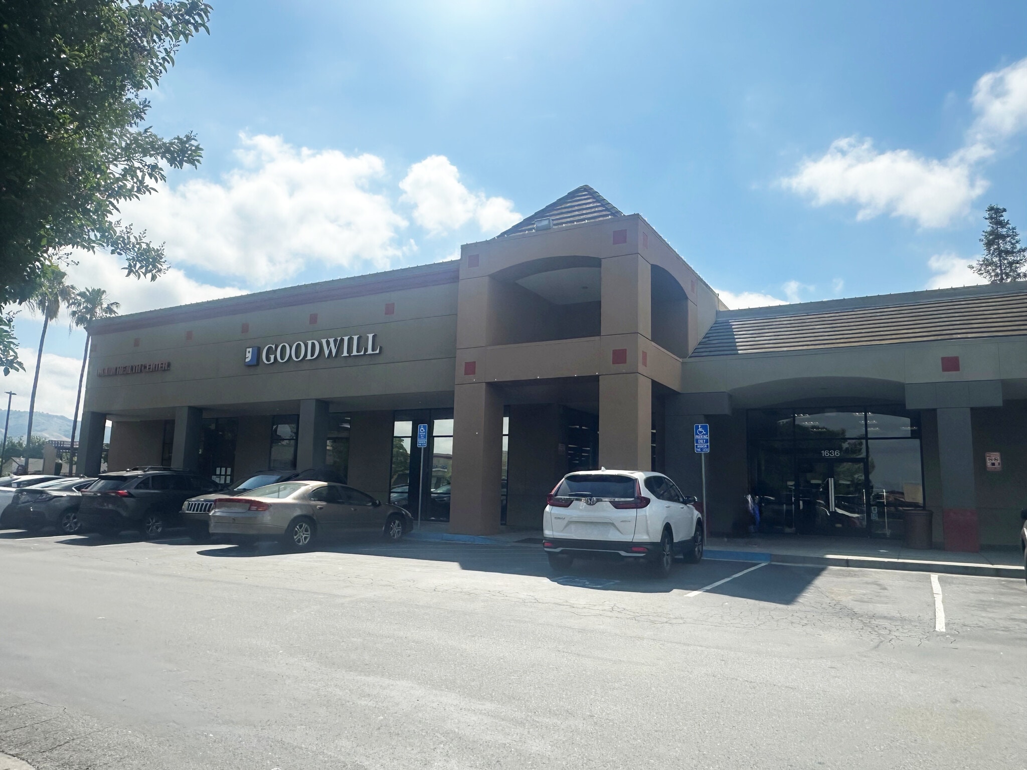 1636 E Capitol Expy, San Jose, CA for lease Primary Photo- Image 1 of 7