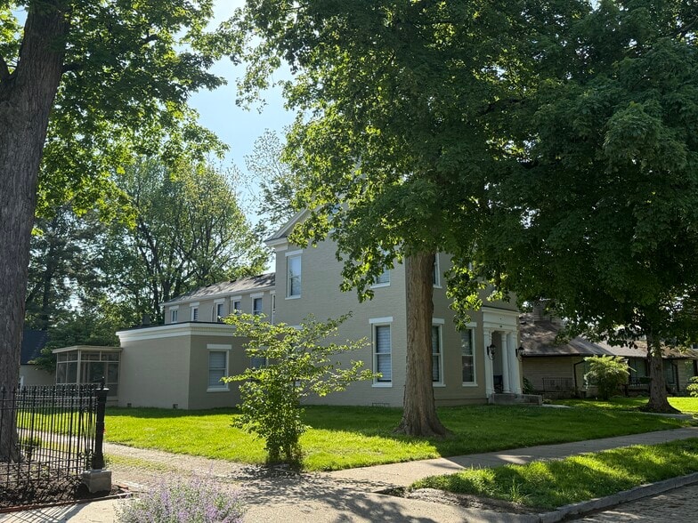 810 SE 1st St, Evansville, IN for sale - Building Photo - Image 3 of 3