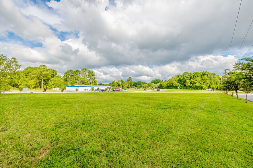 Mooresville Rd, Salisbury, NC à vendre - Photo du bâtiment - Image 2 de 18
