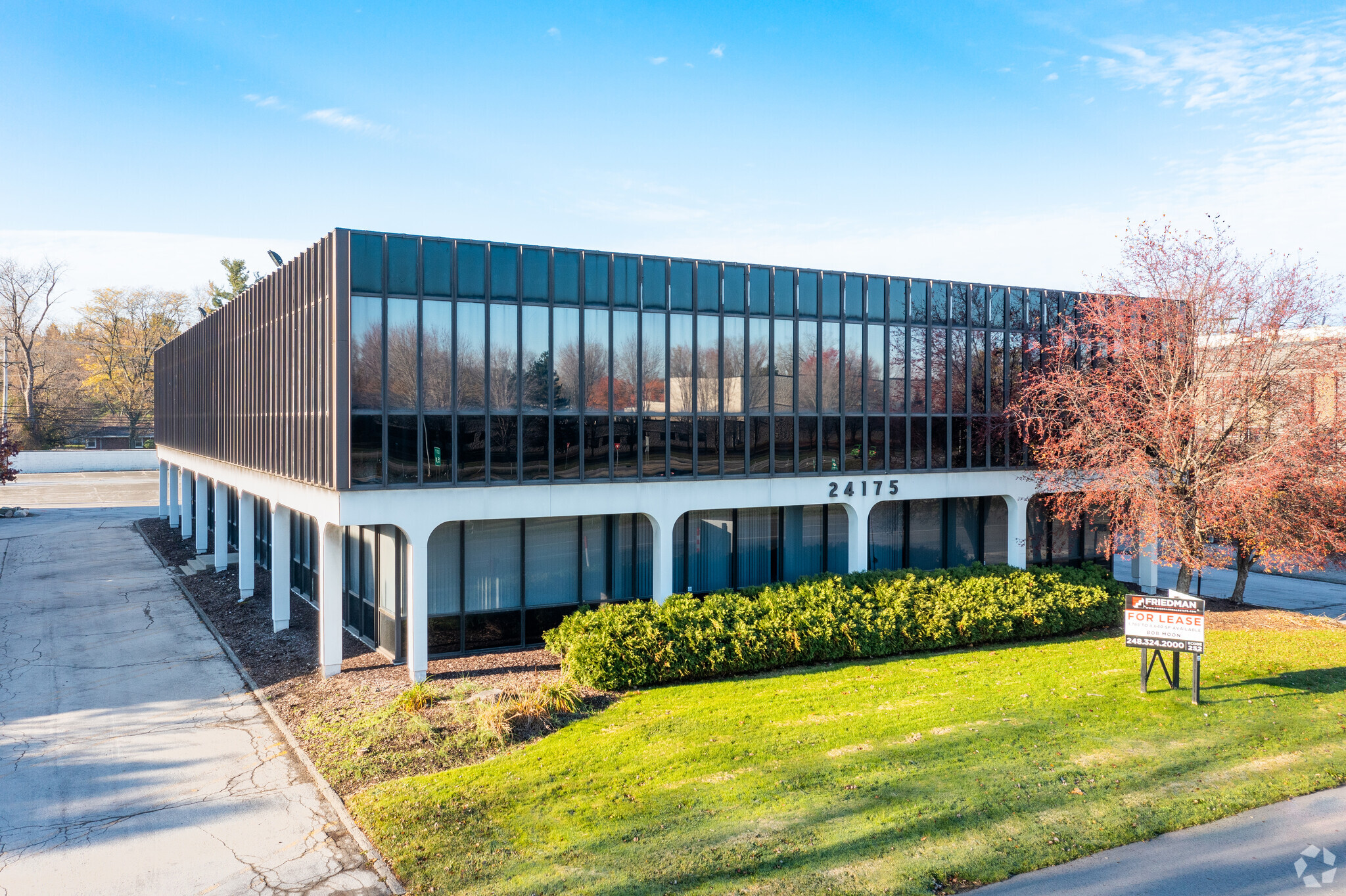 24175 Northwestern Hwy, Southfield, MI for lease Building Photo- Image 1 of 13