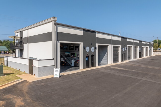 Plus de détails pour Pre-Leased Investment Units in Buford – Bureau, Local d'activités à vendre, Buford, GA