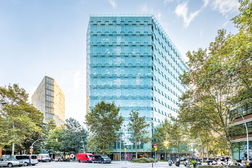Office in Barcelona, Barcelona for lease - Primary Photo - Image 1 of 5