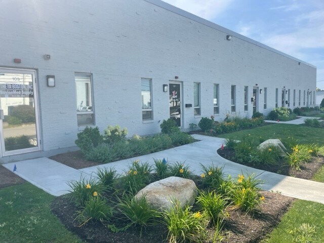 101-111 Tosca Dr, Stoughton, MA à louer - Photo du bâtiment - Image 2 de 18