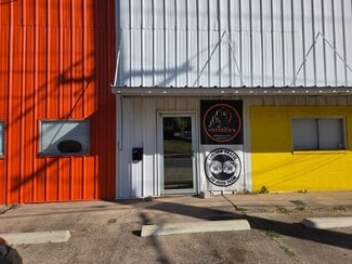 Plus de détails pour 912 15th St, Huntsville, TX - Bureau à louer