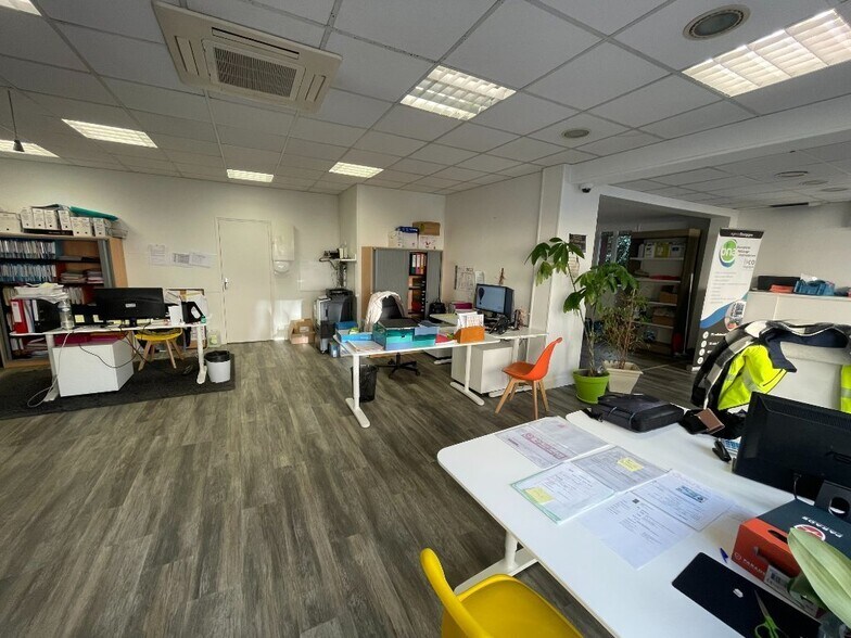 Office in Chalon-sur-Saône for sale - Interior Photo - Image 2 of 4