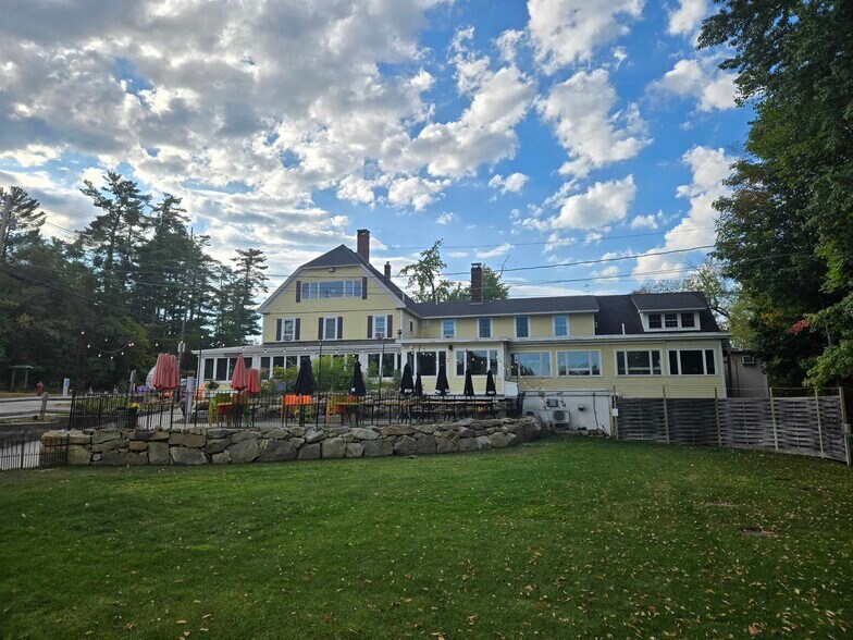 3378 White Mountain Hwy, North Conway, NH à vendre - Photo du bâtiment - Image 2 de 11