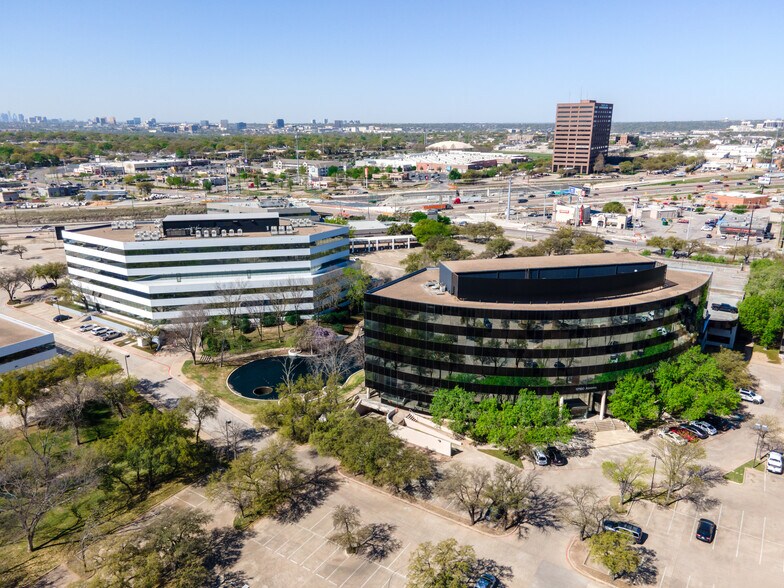 9441 Lyndon B Johnson Fwy, Dallas, TX à louer - Photo du bâtiment - Image 2 de 28