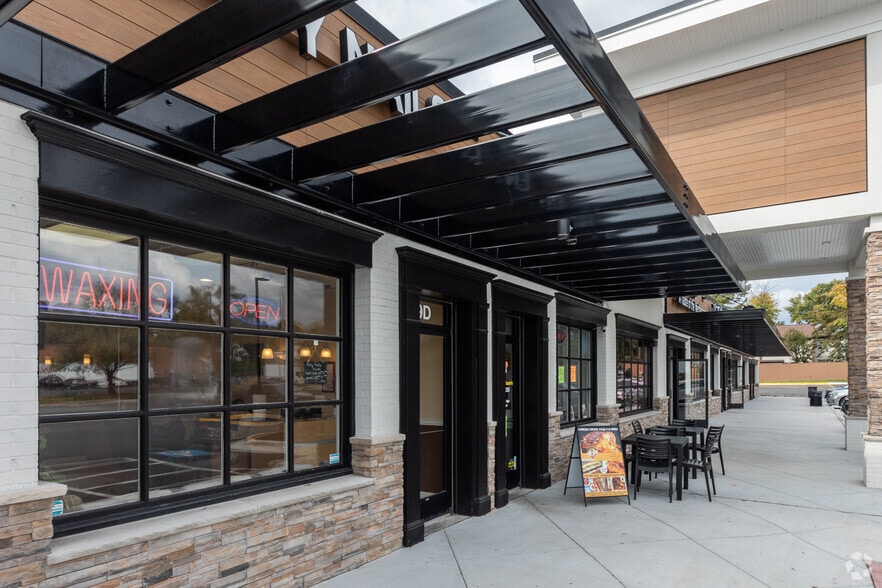 9 Catoctin Cir, Leesburg, VA for lease - Building Photo - Image 3 of 4