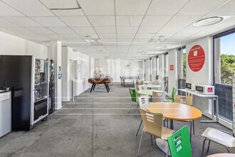 Office in Aix-en-Provence for lease Interior Photo- Image 1 of 3