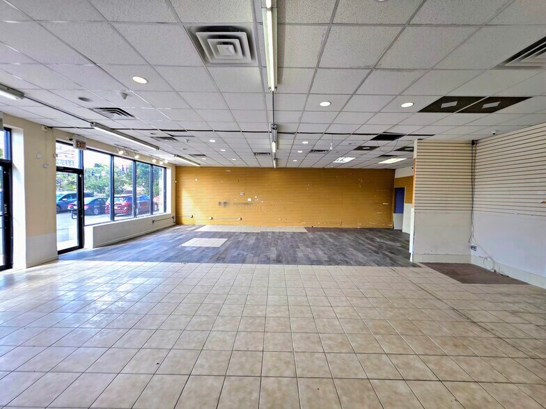 1215-1225 S Ashland Ave, Chicago, IL à louer - Photo du bâtiment - Image 2 de 13