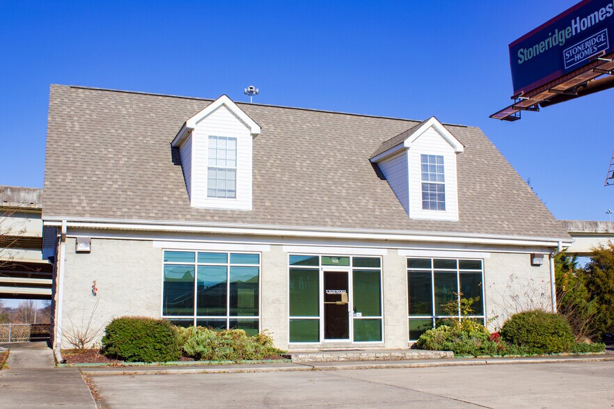 502 Cleveland Ave NW, Huntsville, AL for lease - Primary Photo - Image 1 of 3