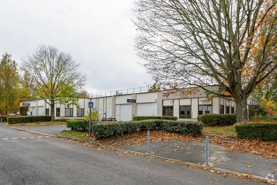 13 Rue de la Perdrix Les Fregates 4, Villepinte for lease - Building Photo - Image 2 of 3