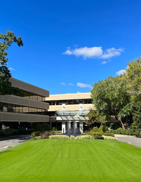 777 W Putnam Ave, Greenwich, CT for lease - Building Photo - Image 3 of 12