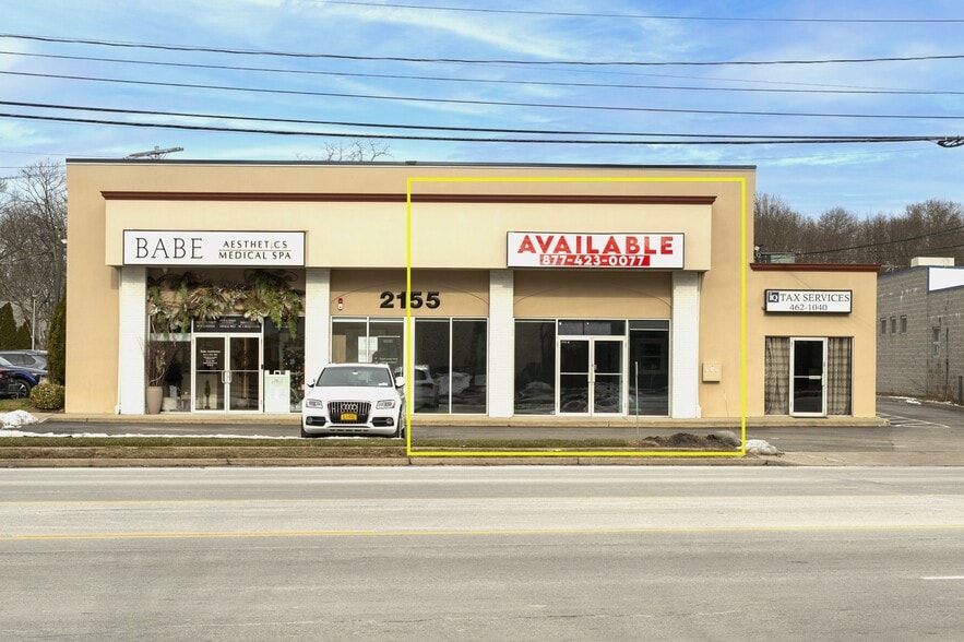 2155 Jericho Tpke, Commack, NY à louer - Photo du bâtiment - Image 2 de 10