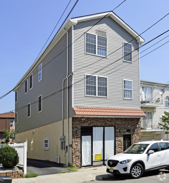 715 Summer St, Elizabeth, NJ for sale - Primary Photo - Image 1 of 1