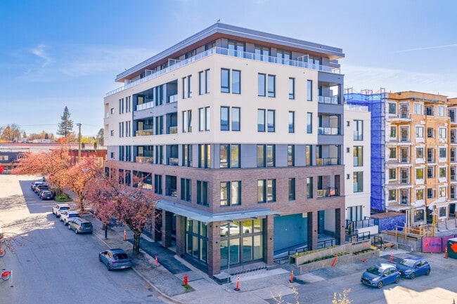 More details for 1680 Adanac St, Vancouver, BC - Retail for Lease