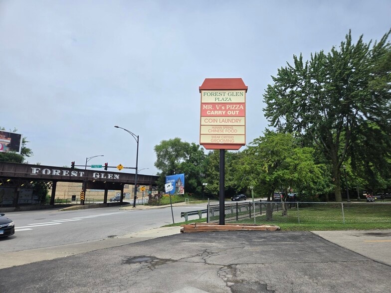 5277 N Elston Ave, Chicago, IL for lease - Building Photo - Image 2 of 2