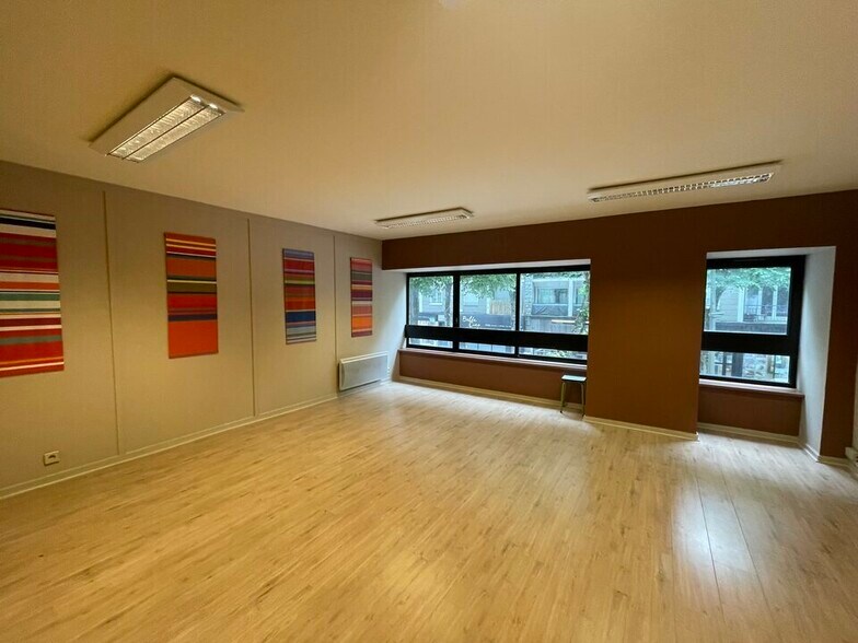 Bureau dans Lorient à vendre - Photo du bâtiment - Image 2 de 10