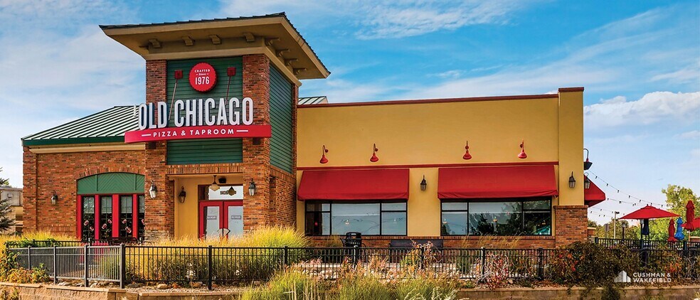 1436 Hahns Peak Dr, Loveland, CO à vendre - Photo du bâtiment - Image 3 de 5