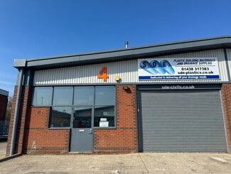 Plus de détails pour Babbage Rd, Stevenage - Industriel à louer