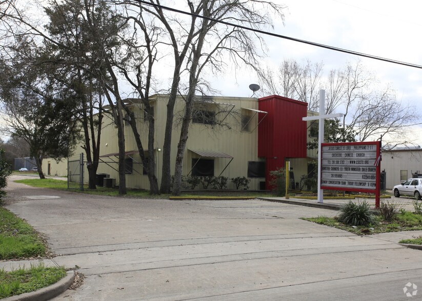 525 E Walker St, League City, TX à louer - Photo du bâtiment - Image 1 de 1